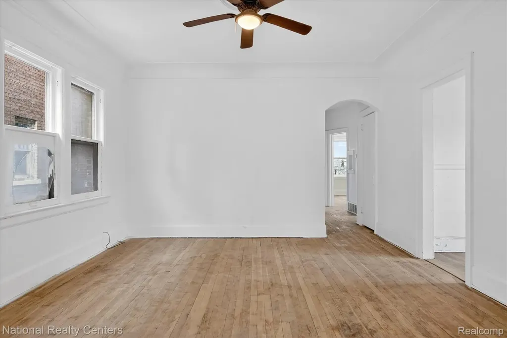 3351 W Grand Street Detroit City MI 48238