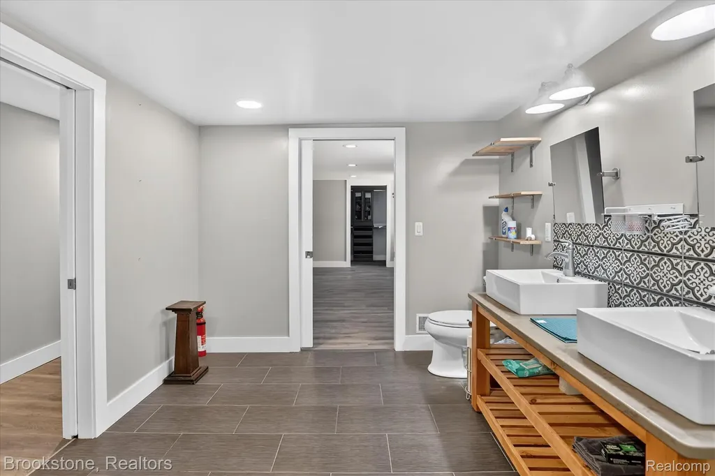2450 N Lakeshore Road Forester Township MI 48419