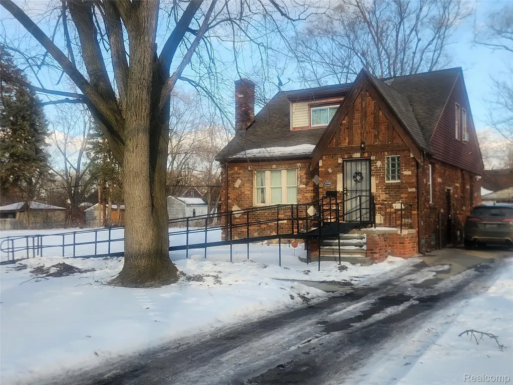 19160 Strasburg Street Detroit City MI 48205