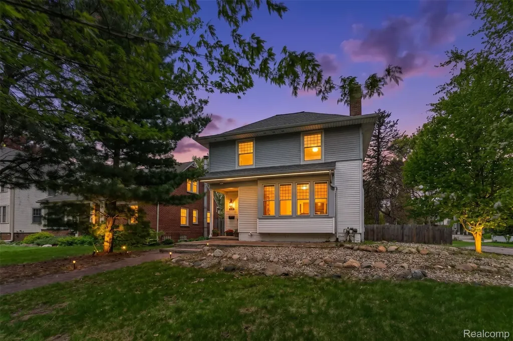 529 E Lincoln Avenue Royal Oak City MI 48067