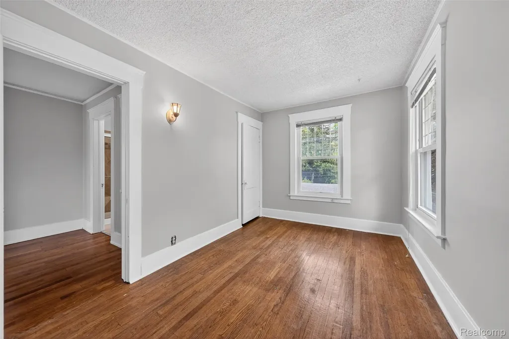 529 E Lincoln Avenue Royal Oak City MI 48067