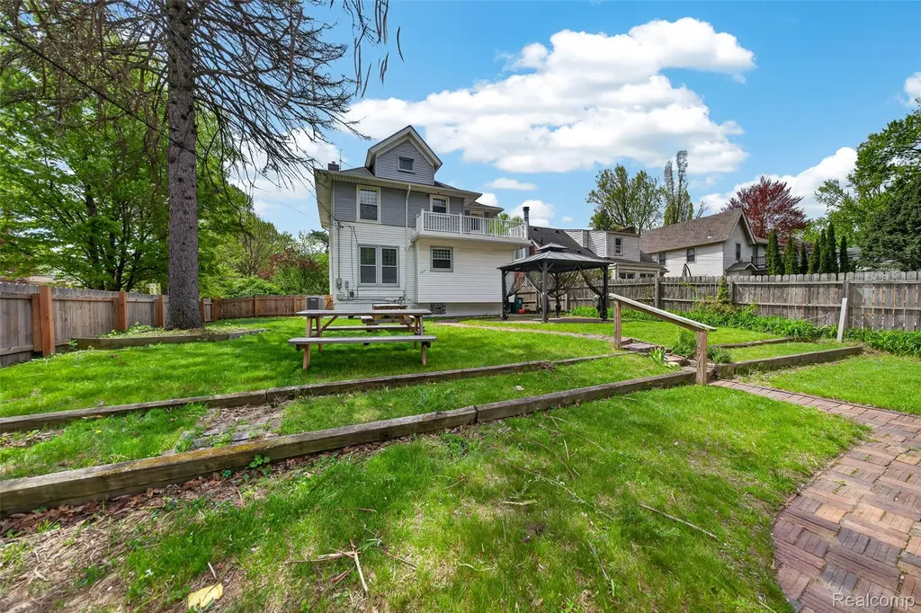529 E Lincoln Avenue Royal Oak City MI 48067