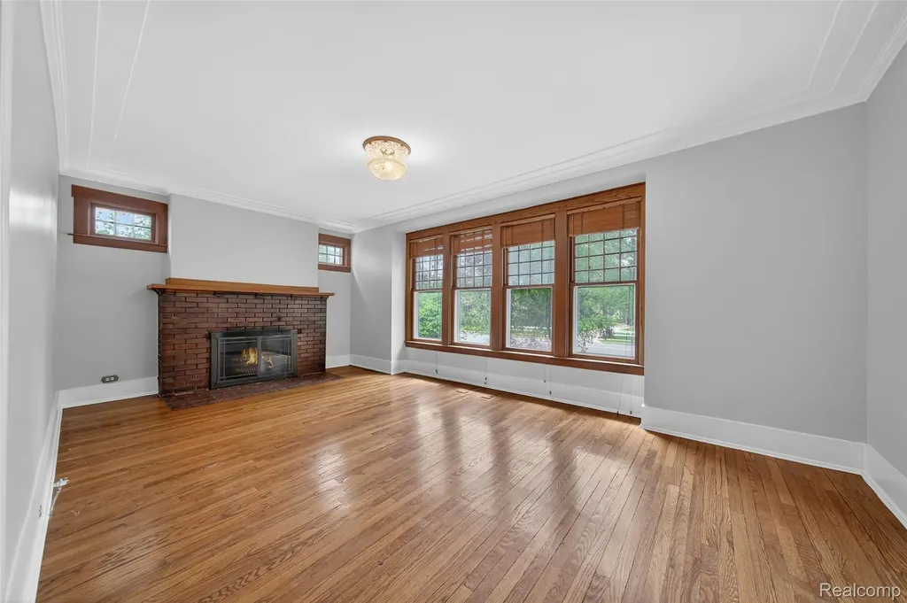 529 E Lincoln Avenue Royal Oak City MI 48067