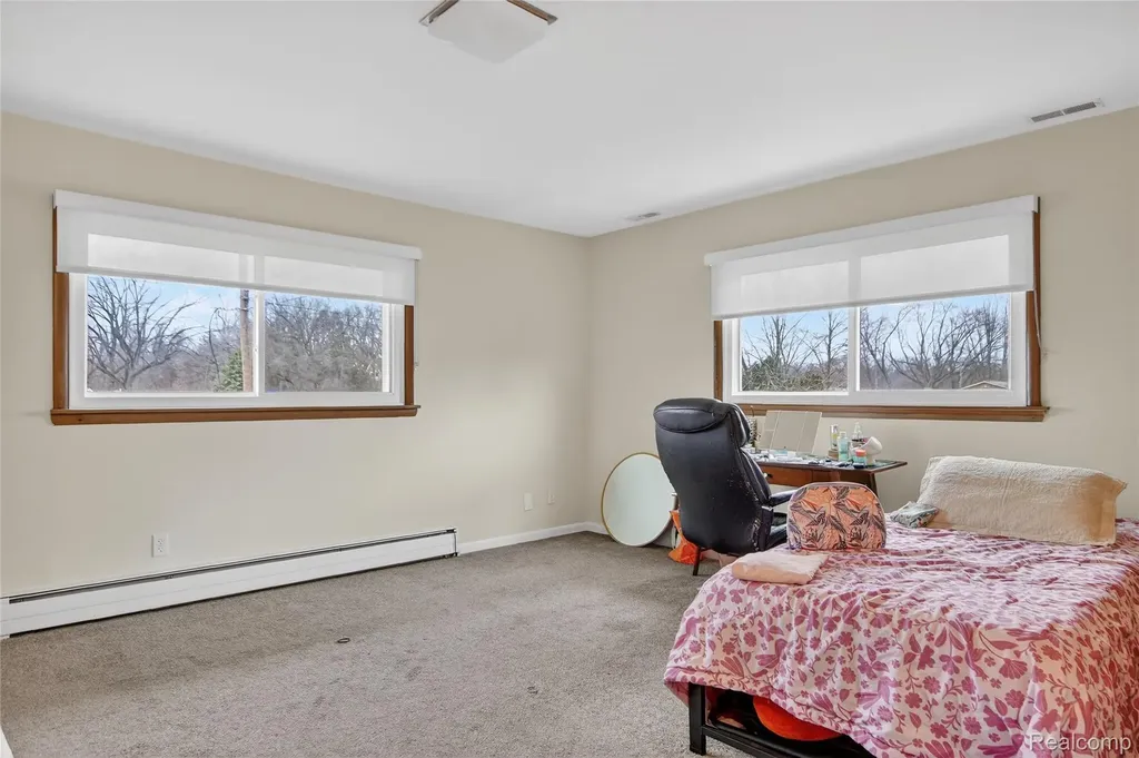 7975 Bendix Road Genoa Township MI 48114