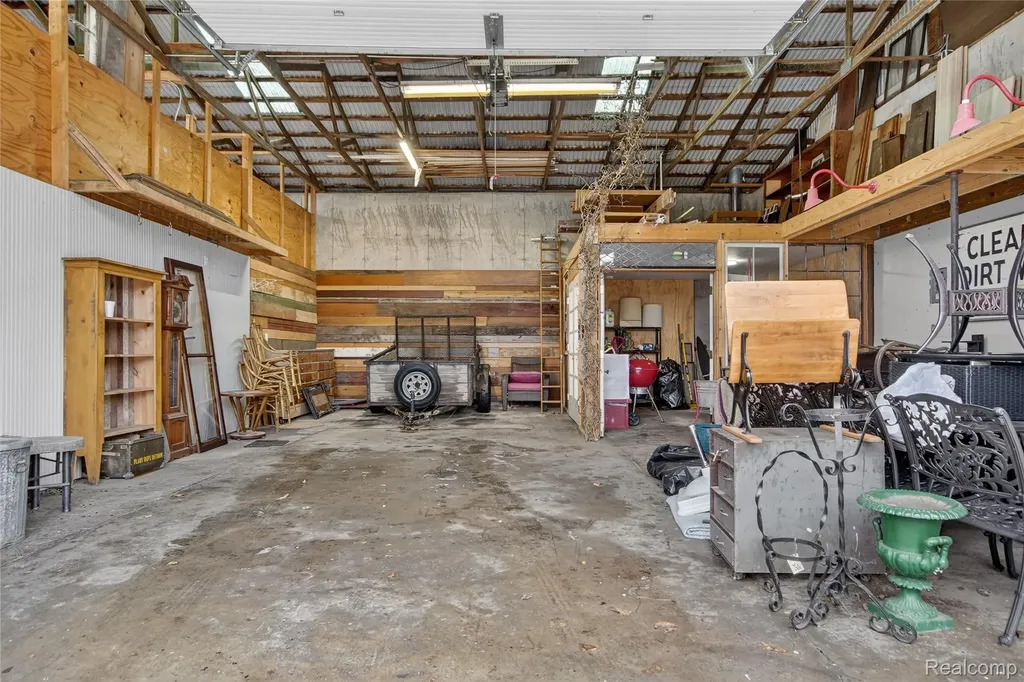 7975 Bendix Road Genoa Township MI 48114