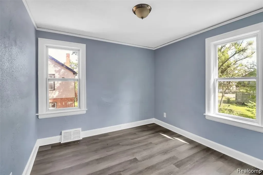 16588 Woodingham Drive Detroit City MI 48221