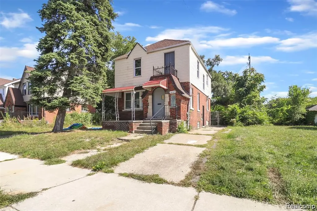 16588 Woodingham Drive Detroit City MI 48221