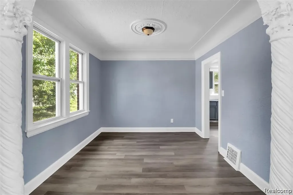 16588 Woodingham Drive Detroit City MI 48221