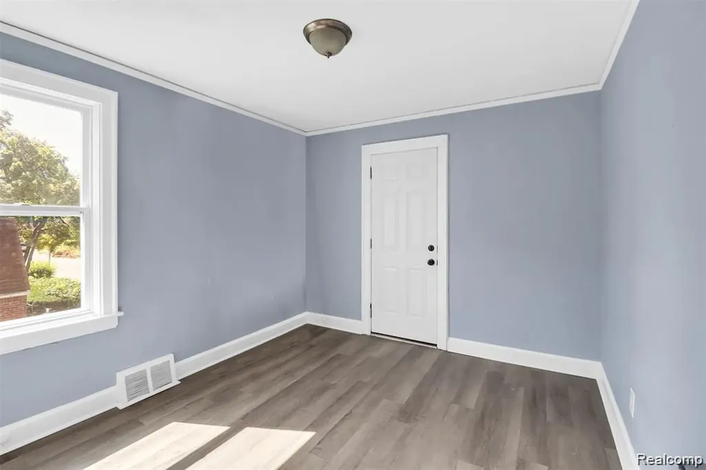 16588 Woodingham Drive Detroit City MI 48221