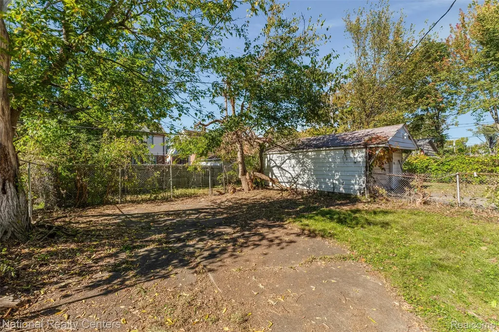 19953 Greeley Street Detroit City MI 48203