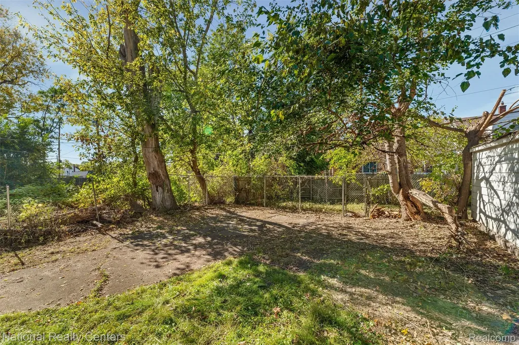 19953 Greeley Street Detroit City MI 48203