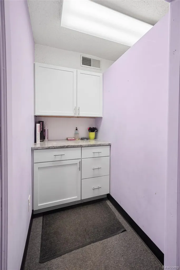 4680 Dixie Highway Waterford Charter Township MI 48329