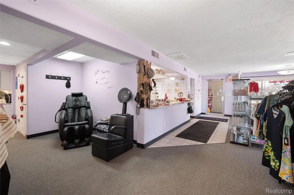 4680 Dixie Highway Waterford Charter Township MI 48329