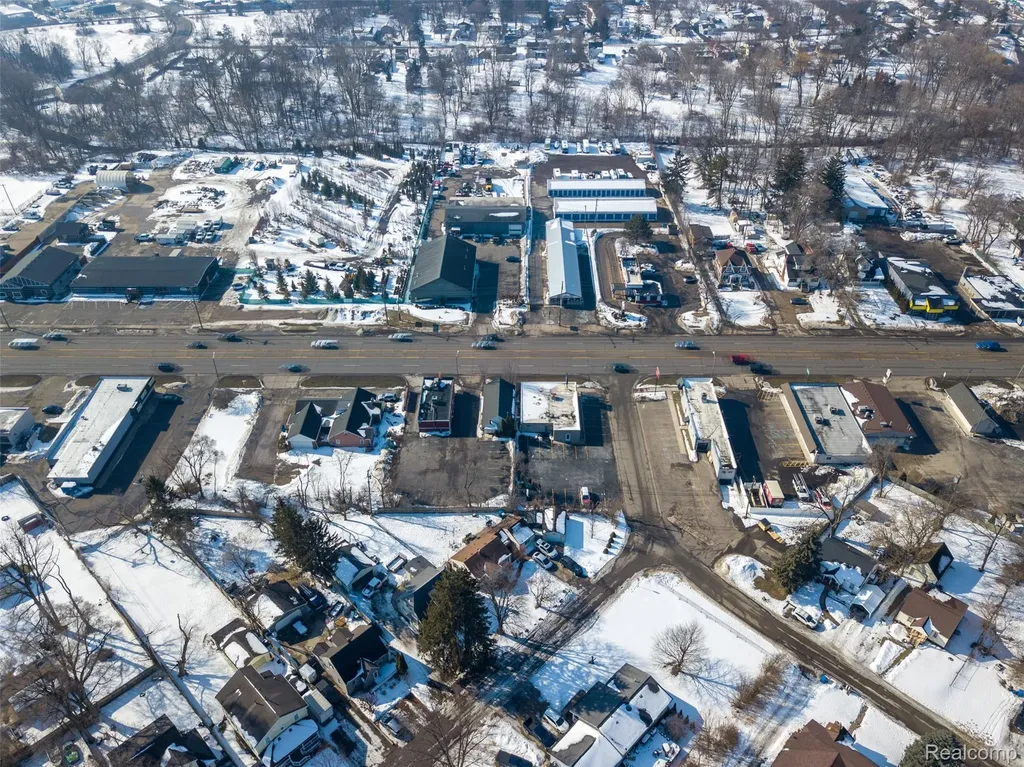 4680 Dixie Highway Waterford Charter Township MI 48329