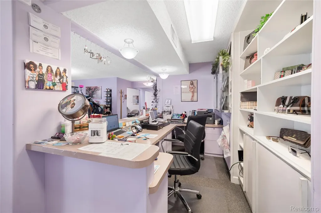 4680 Dixie Highway Waterford Charter Township MI 48329