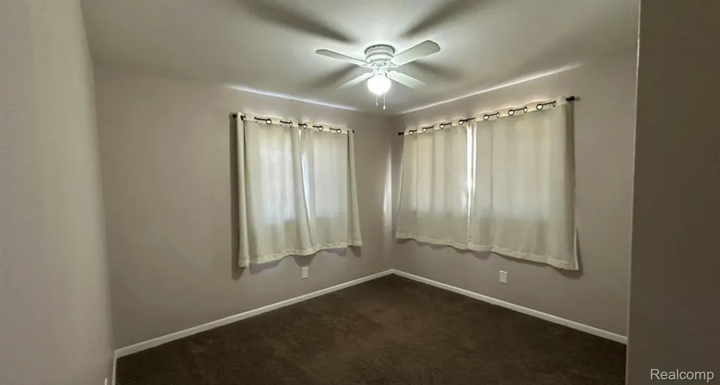 27099 Demrick Street Roseville City MI 48066