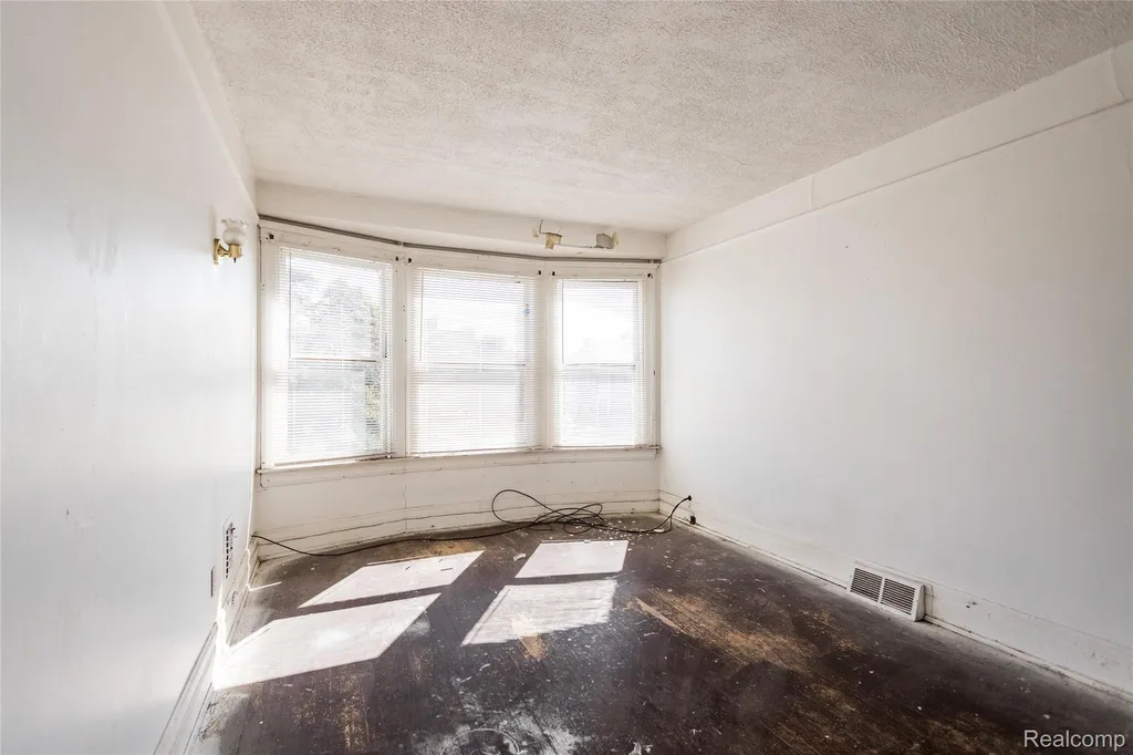 2202/2206 Lothrop Street Detroit City MI 48206