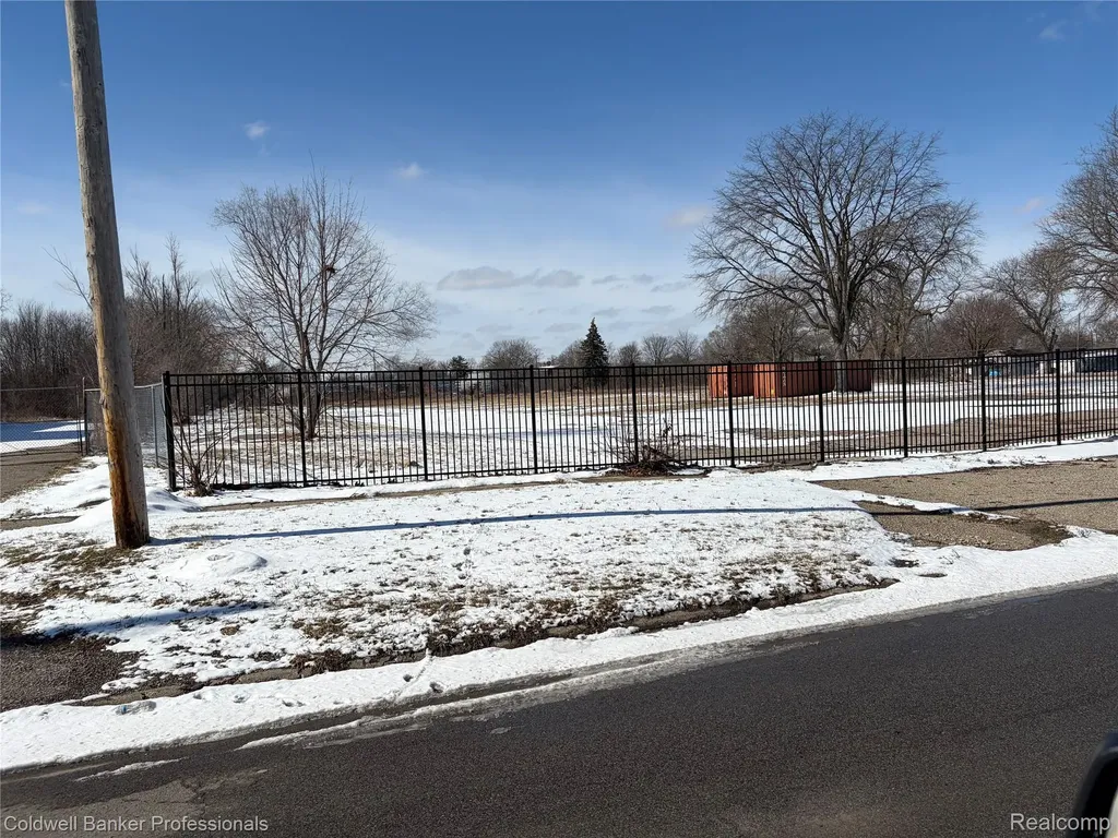 2701 Branch Road Flint City MI 48506