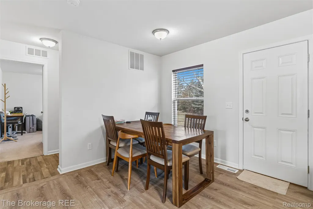 1640 Golfview Drive Superior Charter Township MI 48198
