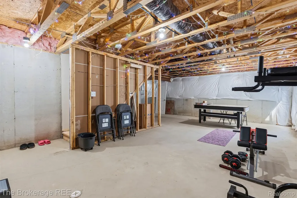 1640 Golfview Drive Superior Charter Township MI 48198