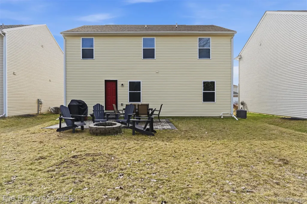 1640 Golfview Drive Superior Charter Township MI 48198