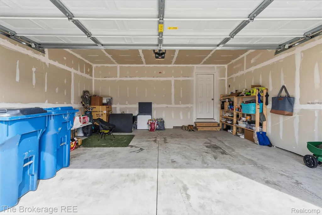 1640 Golfview Drive Superior Charter Township MI 48198