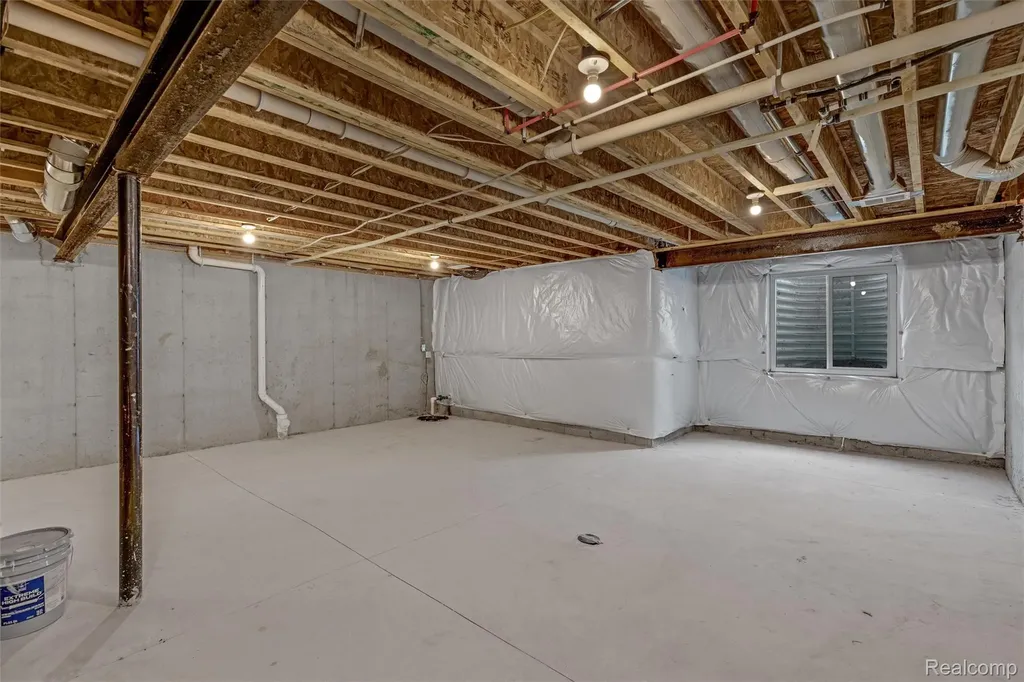 803 Balmoral Lane Troy City MI 48085