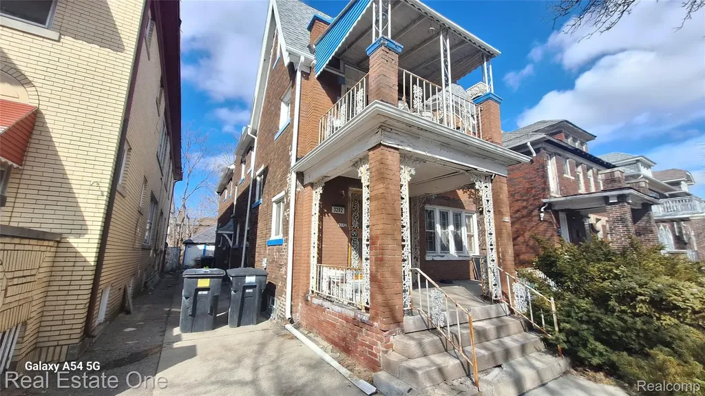 3280 Fullerton St Street Detroit City MI 48238