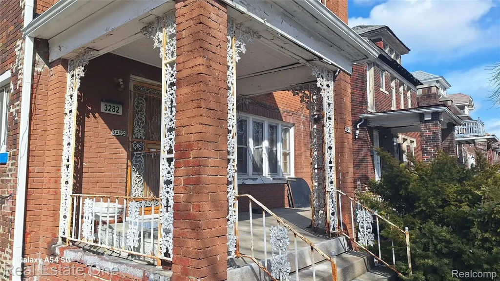 3280 Fullerton St Street Detroit City MI 48238