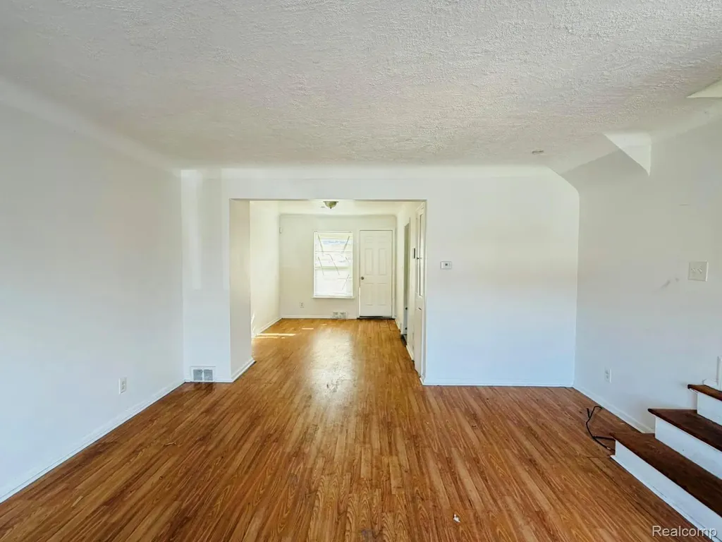 1889 Ewald Circle Detroit City MI 48238
