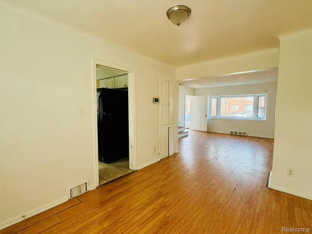 1889 Ewald Circle Detroit City MI 48238