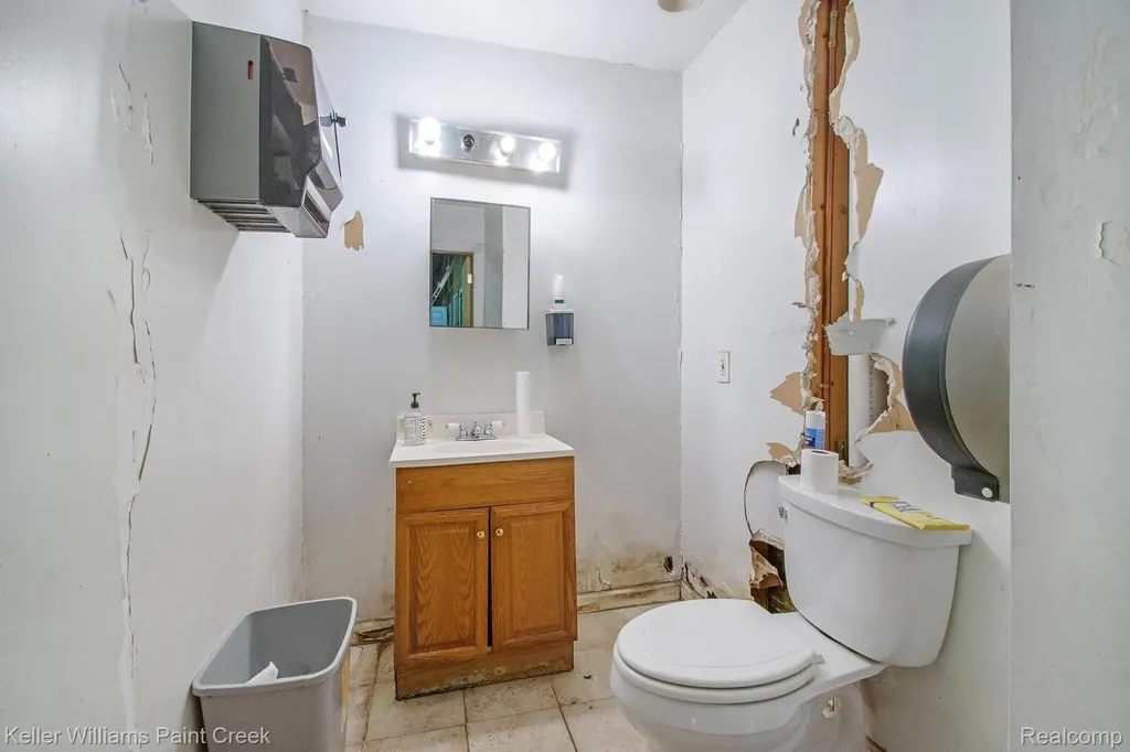 10415 Fenkell Street Detroit City MI 48238