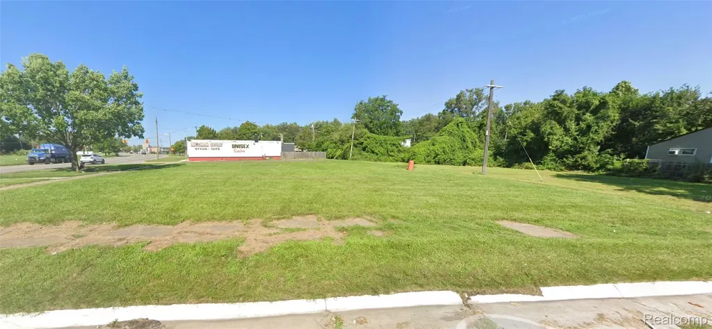 2733 S Schaefer Highway Detroit City MI 48217
