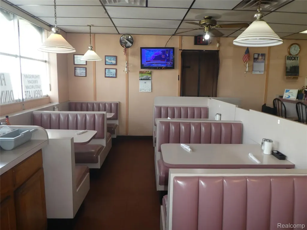 25385 5 Mile Road Redford Charter Township MI 48239