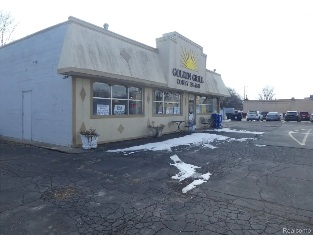25385 5 Mile Road Redford Charter Township MI 48239