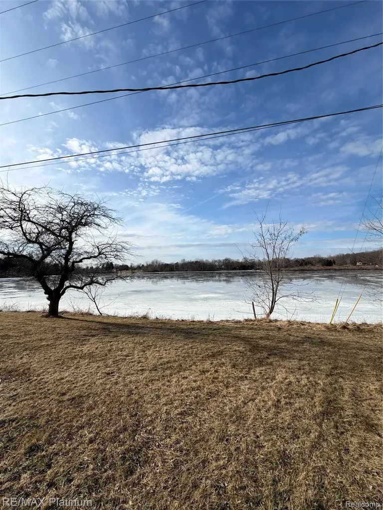 2525 Fisher Road Howell Township MI 48855