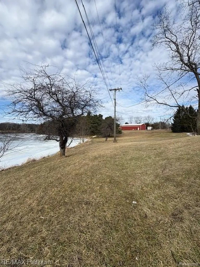 2525 Fisher Road Howell Township MI 48855