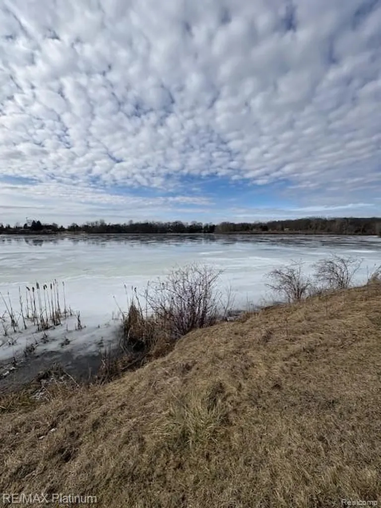 2525 Fisher Road Howell Township MI 48855