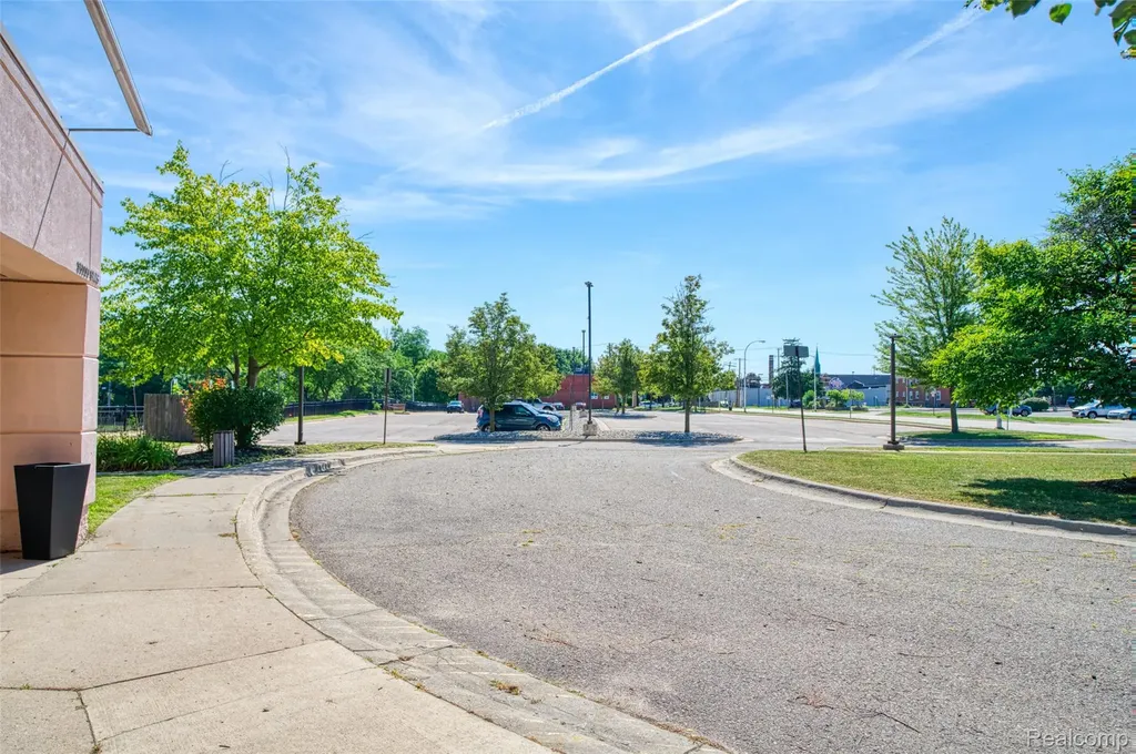 35000 Sims Street Wayne City MI 48184