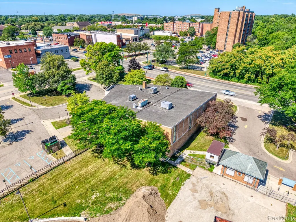 35000 Sims Street Wayne City MI 48184