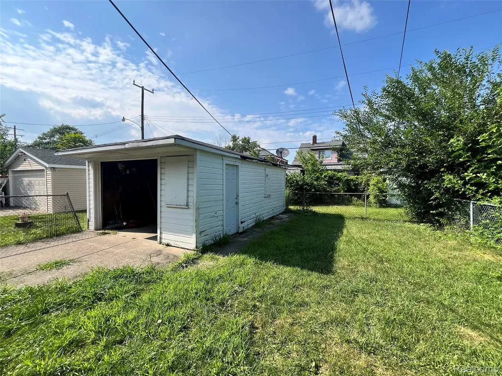 8151 Rolyat Street Detroit City MI 48234