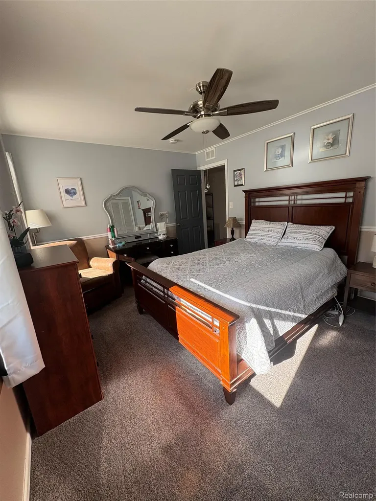 1030 Larson Court Rochester Hills City MI 48307