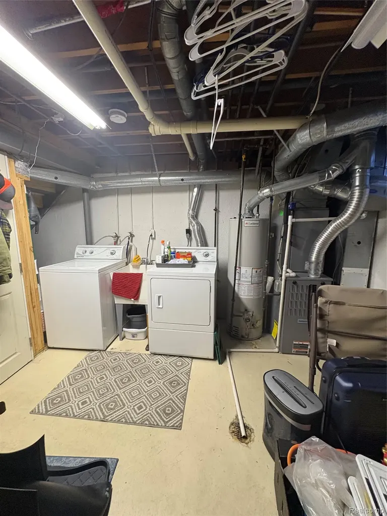 1030 Larson Court Rochester Hills City MI 48307