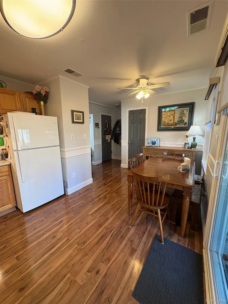 1030 Larson Court Rochester Hills City MI 48307