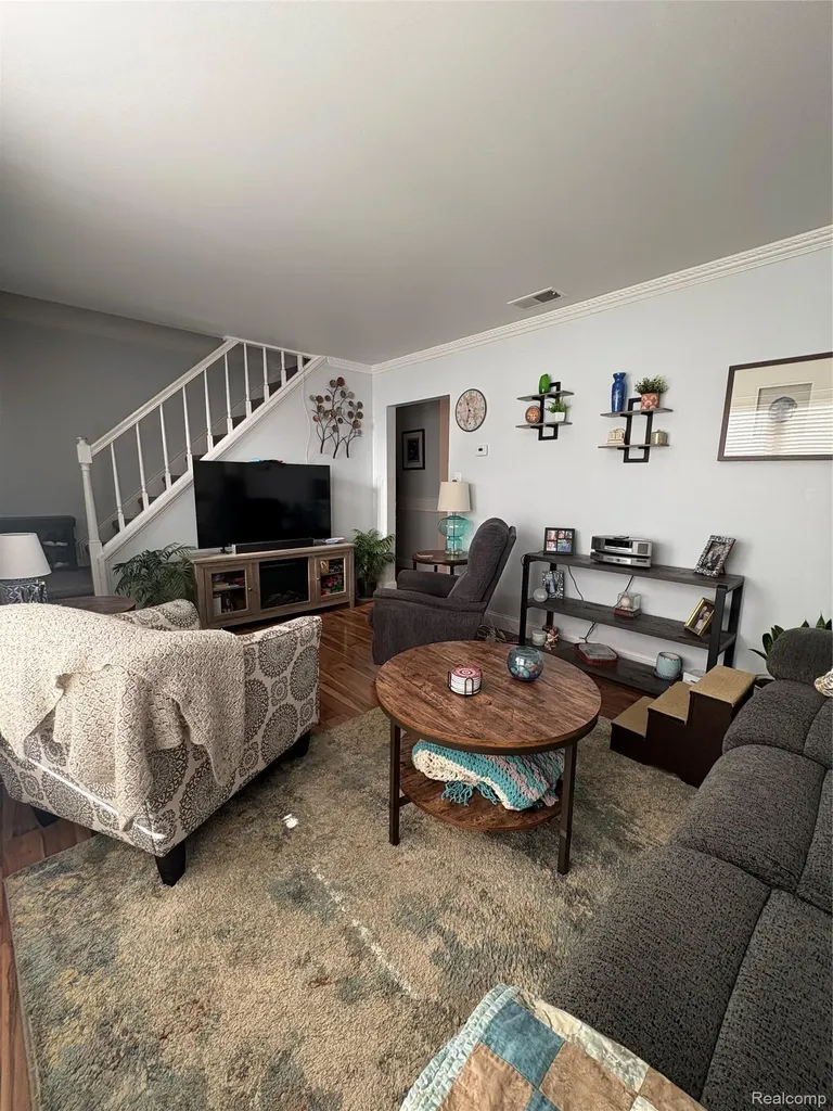 1030 Larson Court Rochester Hills City MI 48307