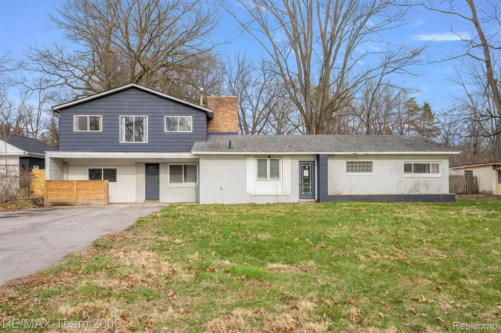 22164 Berg Road Southfield City MI 48033