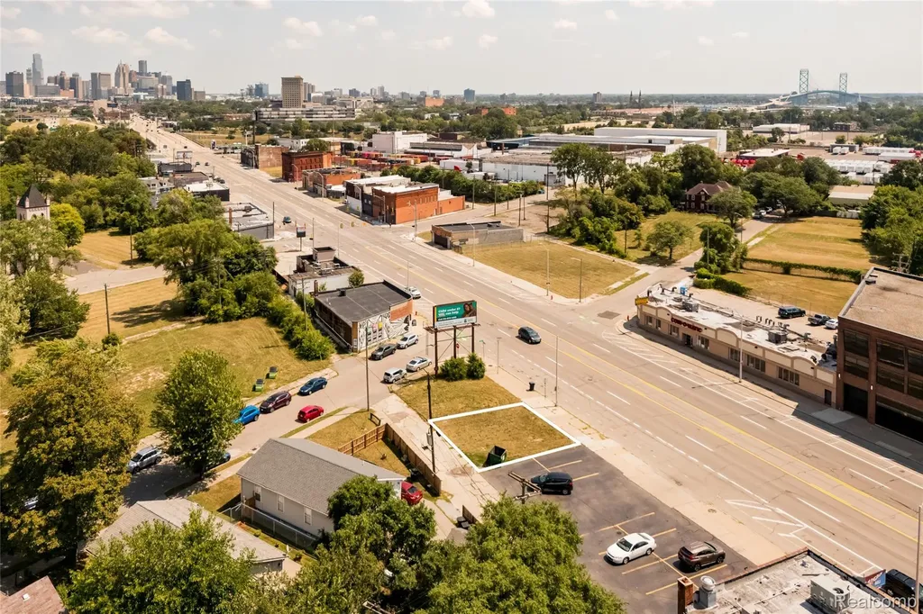 3620 Michigan Avenue Detroit City MI 48216
