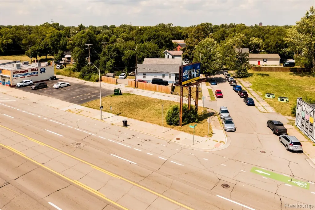 3620 Michigan Avenue Detroit City MI 48216
