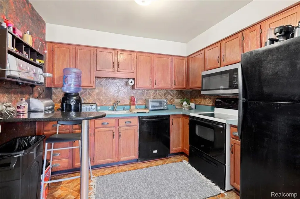 440 Baldwin Avenue Rochester City MI 48307