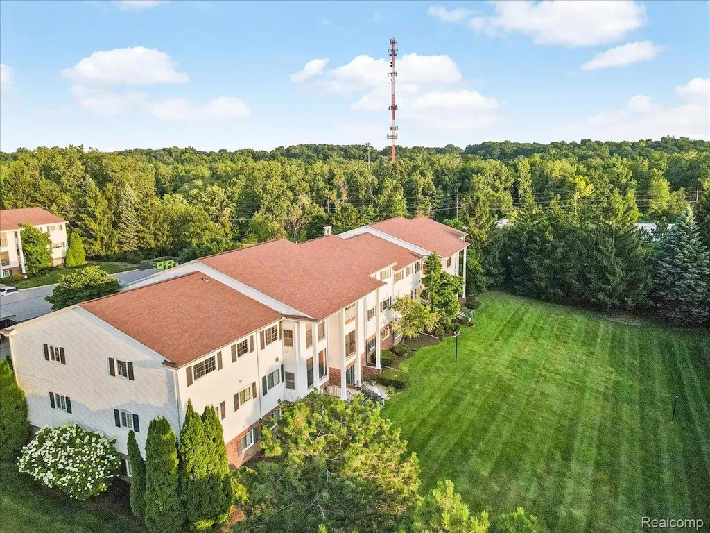 440 Baldwin Avenue Rochester City MI 48307